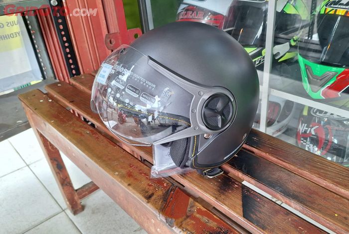 Cargloss Hijab, helm buat perempuan yang pakai kerudung 