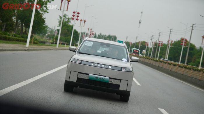Pengetesan JAECOO J5 EV di Wuhu, China