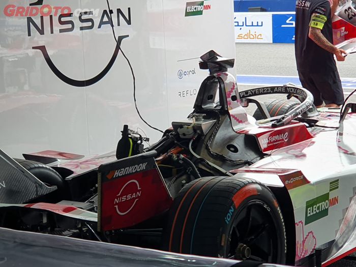 Mobil balap Nissan Formula E Team sudah pakai all wheel drive