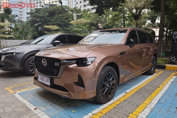 Mazda CX-80 PHEV Kuro.