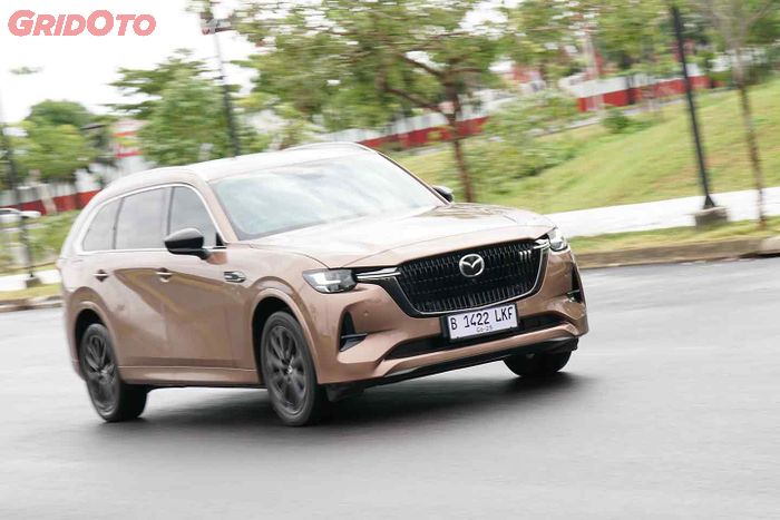 Berkendara secara ecodriving bisa meningkatkan jarak tempuh EV mode Mazda CX-80.