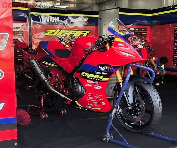 Yamaha Indonesia Motor Manufacturing (YIMM) berikan tim support berupa mesin dan juga komponen elektronik