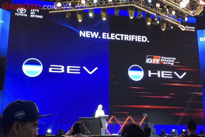 Toyota bakal merilis BEV dan HEV GR Sport baru di GIIAS 2025.