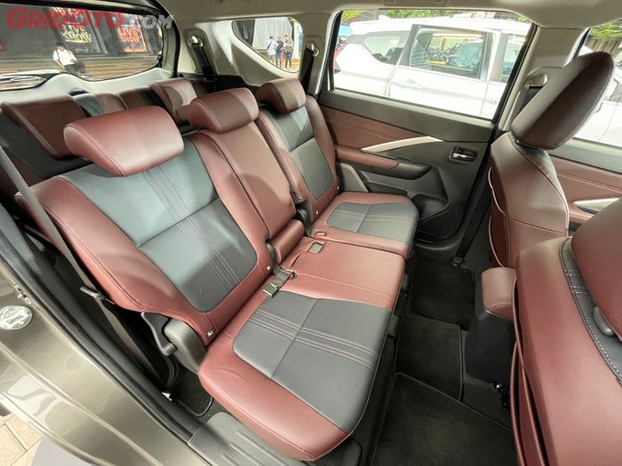 Interior Xpander Cross dengan perlindungan 6 airbags