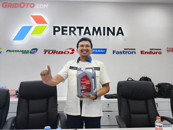 Nugroho Setyo Utomo selaku Vice President Marketing PTPL, Fastron Diesel 5W-30 menggunakan base oil full sintetik terbaik di dunia