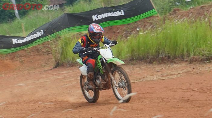 Test Ride Kawasaki KLX140R L
