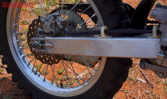 Test Ride Kawasaki KLX140R F