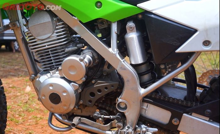 Test Ride Kawasaki KLX140R F