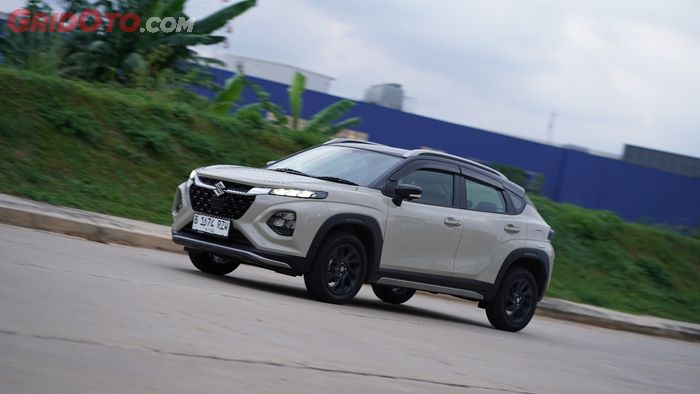 Suzuki Fronx SGX dengan teknologi SHVS