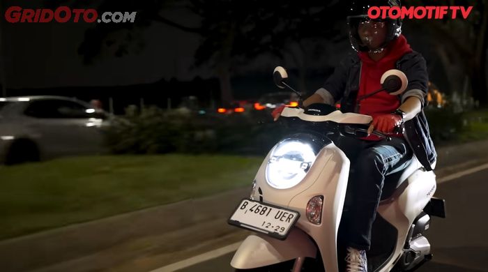 Desain headlamp baru dengan teknologi LED Crystal Block