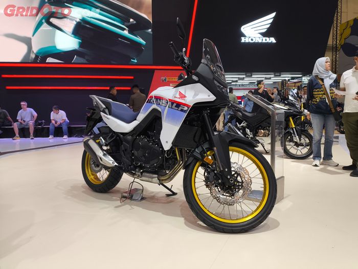 AHM juga menampilkan line up motor besarnya di IMOS 2025