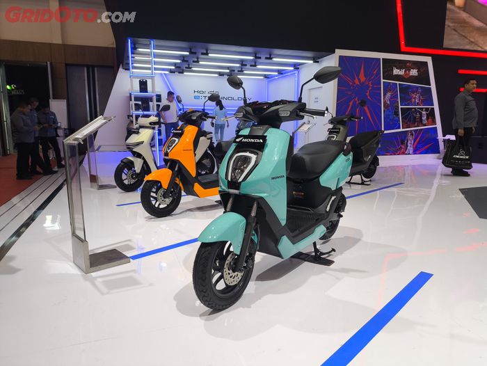 Line up motor listrik Honda tampil lengkap berikut versi modifikasinya
