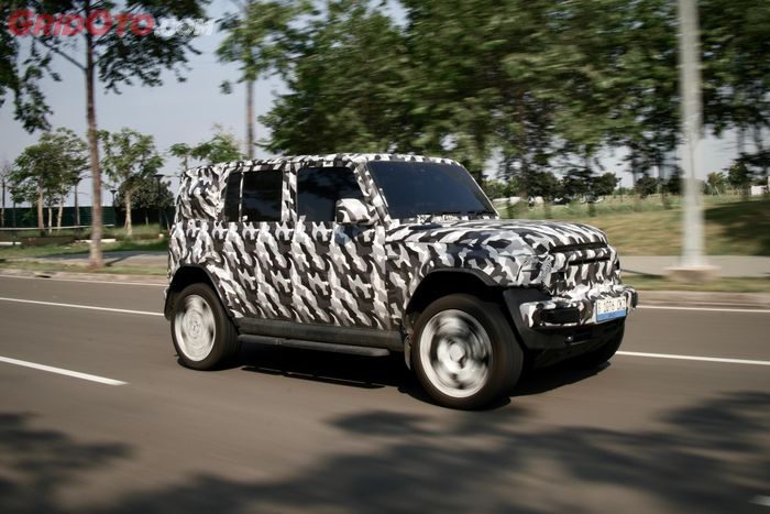 iCar V23 terpergok sedang tes jalan di kawasan PIK 2, Tangerang