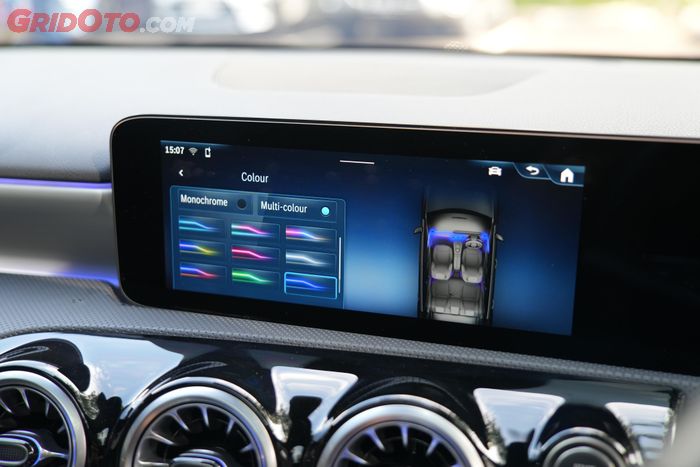 Pengaturan Ambient Lighting Mercedes-Benz A200