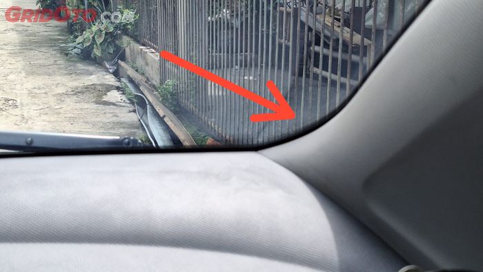 Patokan dimensi bodi mobil sebelah kanan 