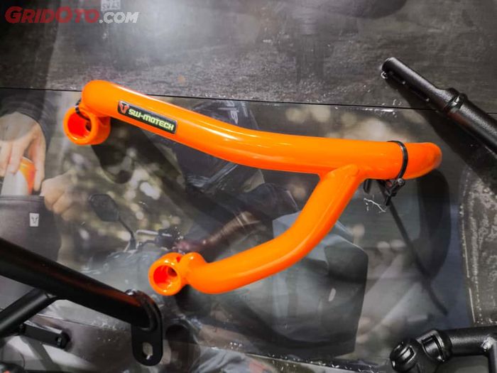 SW Motech juga tawarkan crashbar untuk berbagai moge