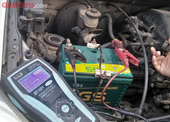 Aki Mobil Mendadak Mati? Kenali Komponen yang Sering Jadi Penyebabnya