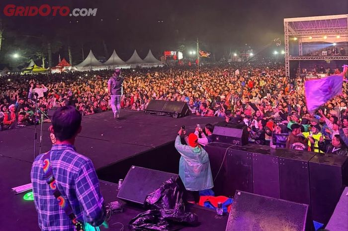 Hujan tak menghalangi semangat 20 ribu bikers untuk hadir di HBD 2025