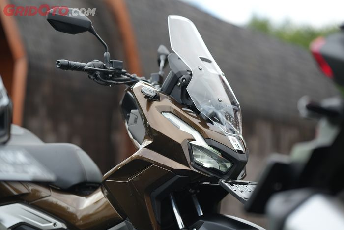 Windscreen Turing Honda ADV160 Roadsync ada dua pilihan ketinggian.
