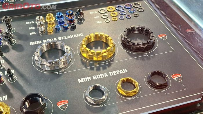 Mur roda buat monoarm Ducati Panigale