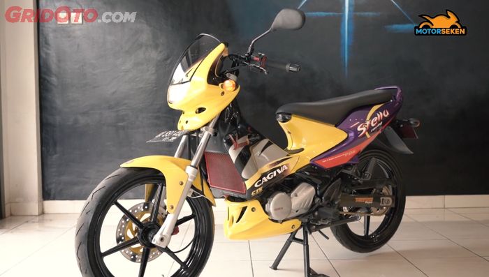 Desai khas motor 2000-an yang bulat berotot