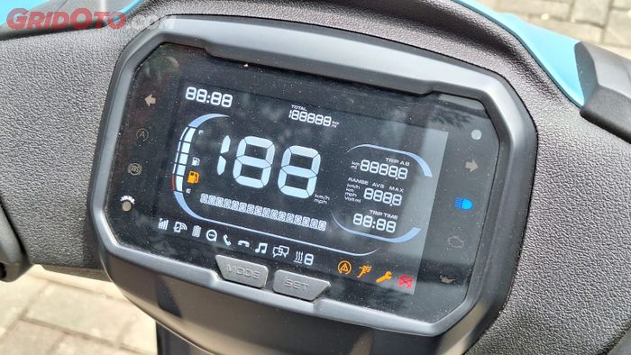 Speedometer digital milik Piaggio Liberty S