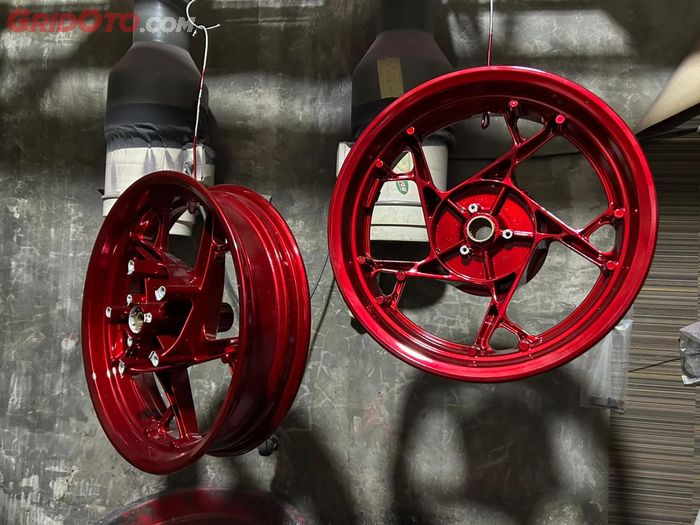 Ada 10 pilihan warna candy yang bisa dipilih saat lakukan powder coating