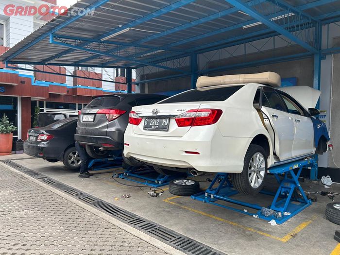 Bengkel Jantra Kaki-kaki hanya melayani perawatan dan perbaikan kaki-kaki mobil saja