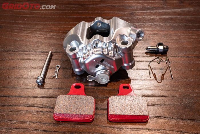 Detail tiap part kaliper XRider dibuat presisi demi berikan performa dan tampilan terbaik 