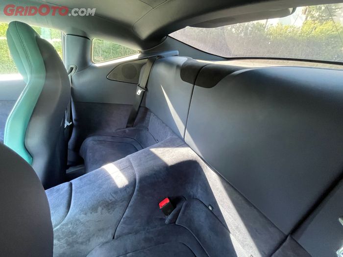 Format kabin 2+ memberi ruang untuk kargo ekstra