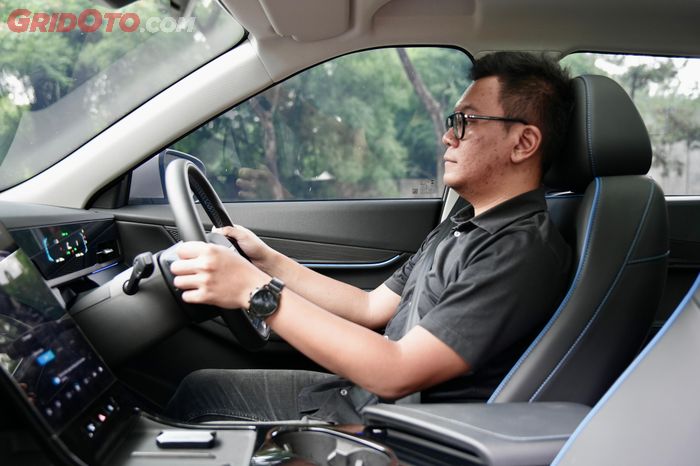 Posisi mengemudi JAECOO J5 EV