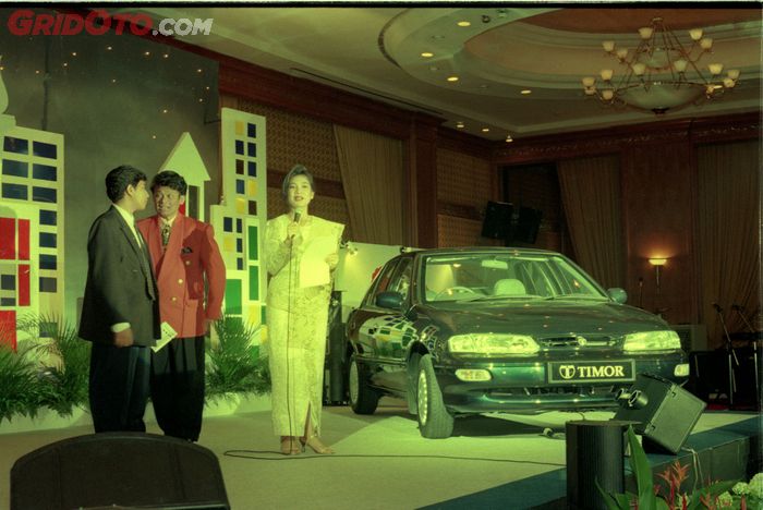 Peluncuran Timor S515 di Indonesia pada 1996. S515 merupakan rebadge dari Kia Sephia generasi pertama