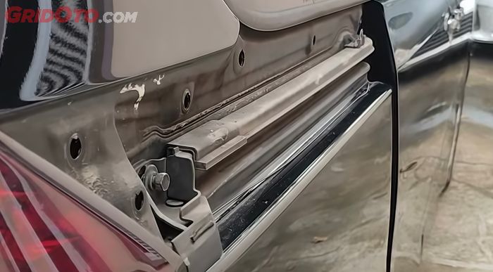 Rel power sliding door