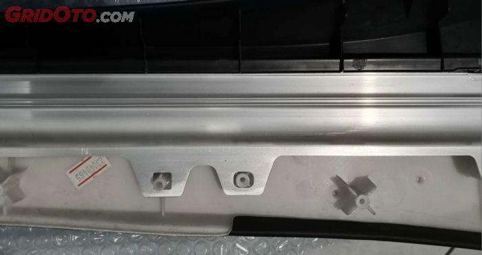 Rel power sliding door