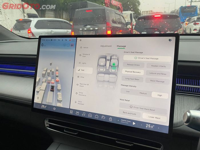 Menu fitur fungsi pijat pada XPENG G6 Pro.