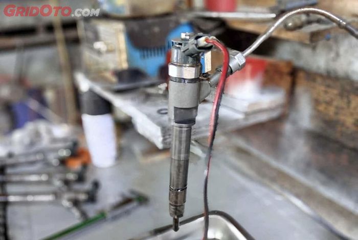 Servis injektor mobil