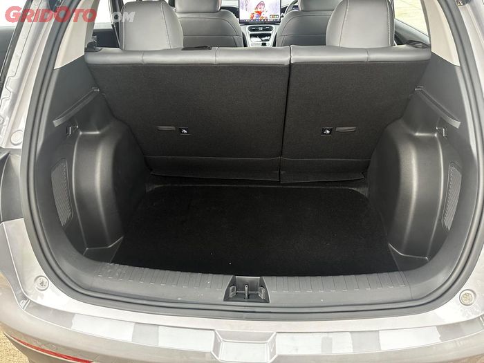 Bagasi belakang geely EX2