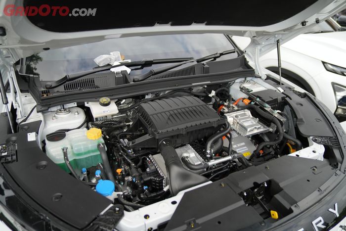 Mesin Chery C5 SHS Hybrid 1.500 cc 4 silinder turbo dengan 2 motor listrik DHT penggerak roda depan