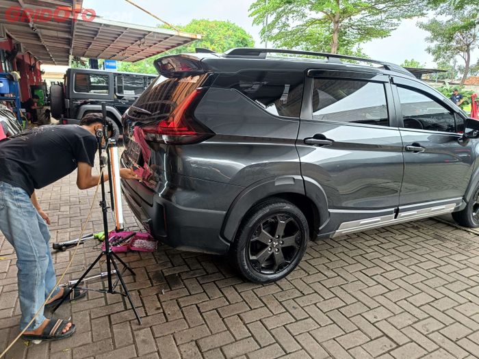 Lampu tambahan digunakan untuk membantu hasil akhir PDR