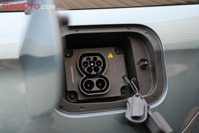 Coket charger JAECOO J8 SHS ARDIS jensi AC Type dan DC CCS2