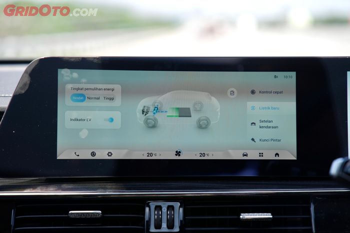 Flow powertrain pada audio display Chery C5 CSH Hybrid