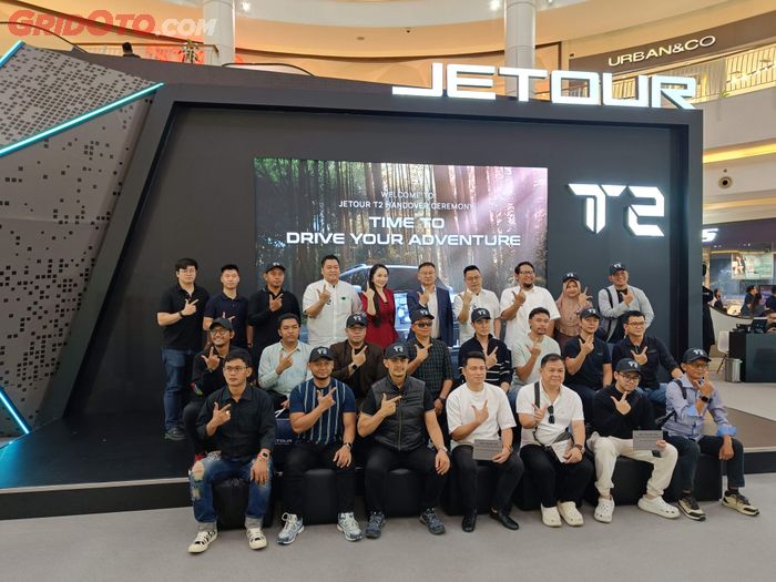 simbolis 21 pembeli Jetour T2 yang dilakukan serah terima