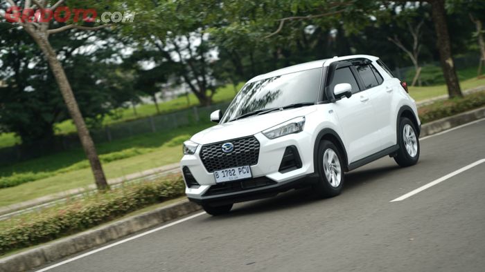Daihatsu Rocky e-SMART Hyrid