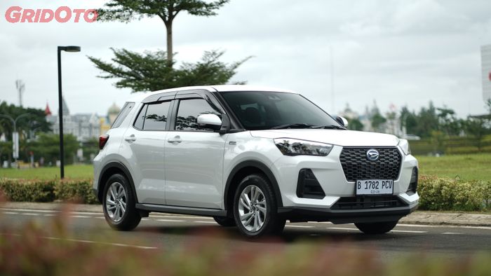 Daihatsu Rocky e-SMART Hybrid