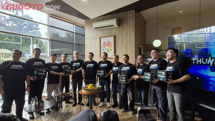 Peluncuran Massiv Thunder EV