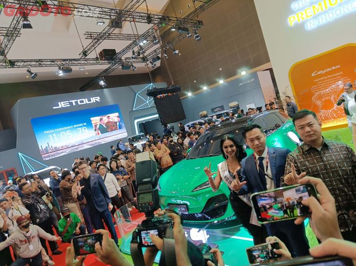world premier Lepas E4 EV di IIMS 2026