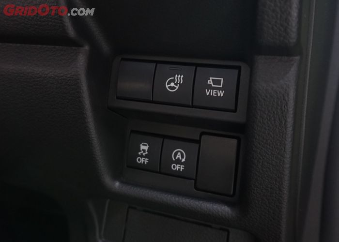 Seat heater sudah standar di Suzuki XBee.