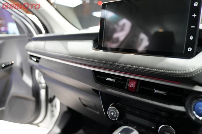 Toyota Vios Hybrid EV dilengkapi ambient lighting