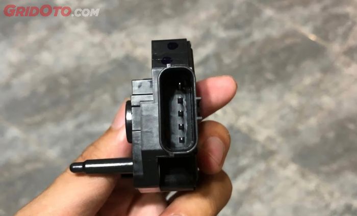 Ilustrasi sensor TPS (Throttle Position Sensor)