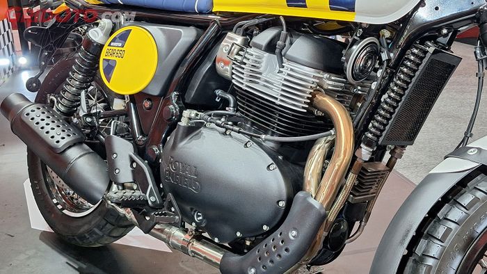 Mesinnya 650 2 silinder dari Interceptor 650.